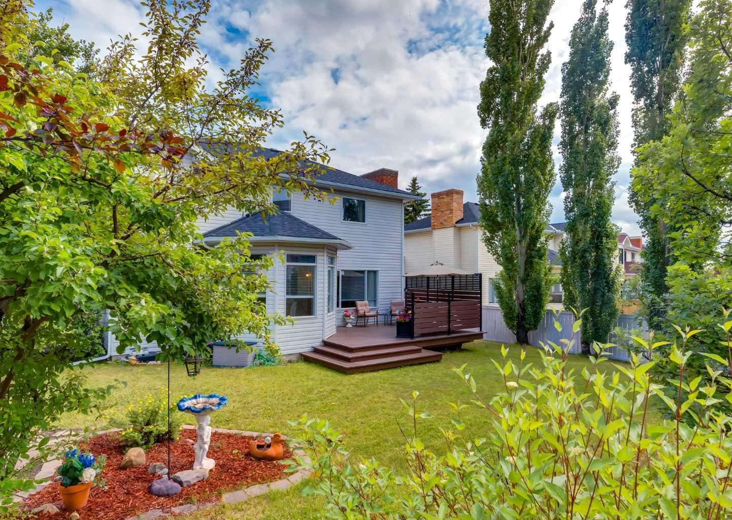63 Arbour Lake Drive NW
