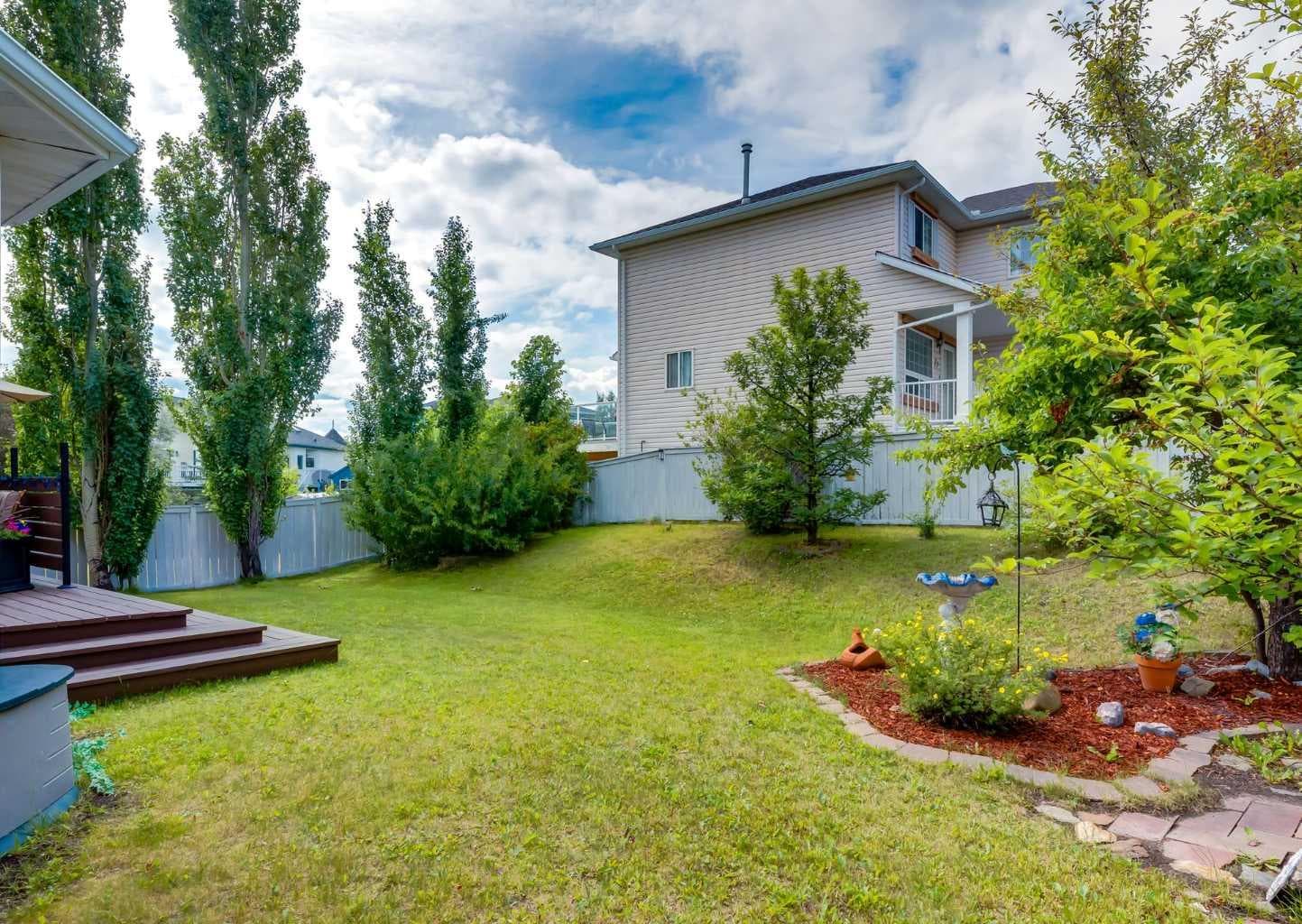 63 Arbour Lake Drive NW