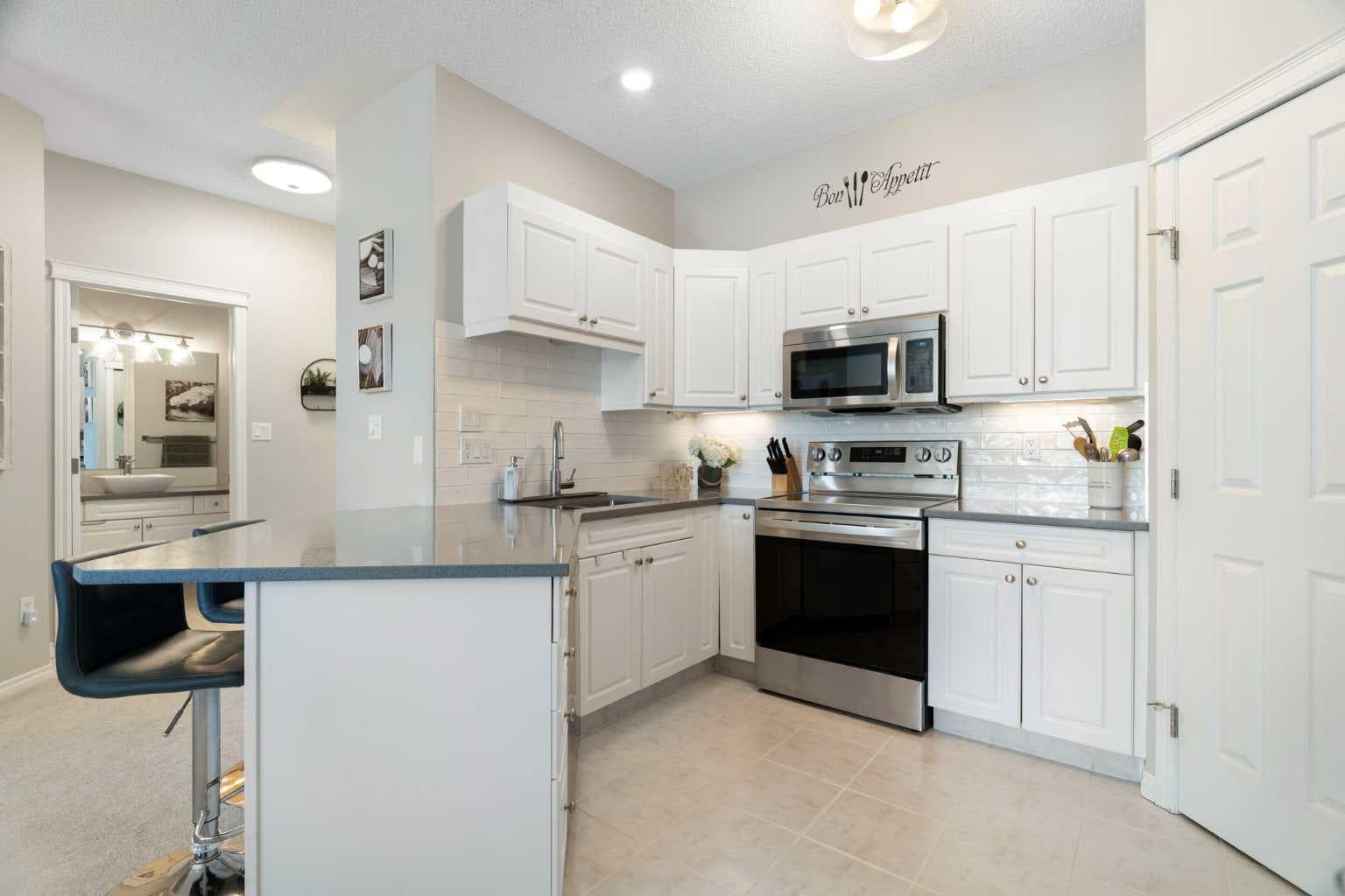 1301, 7451 Springbank Boulevard SW