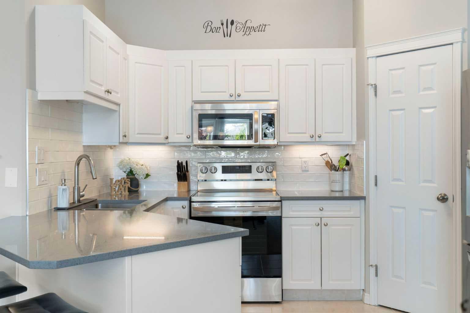 1301, 7451 Springbank Boulevard SW