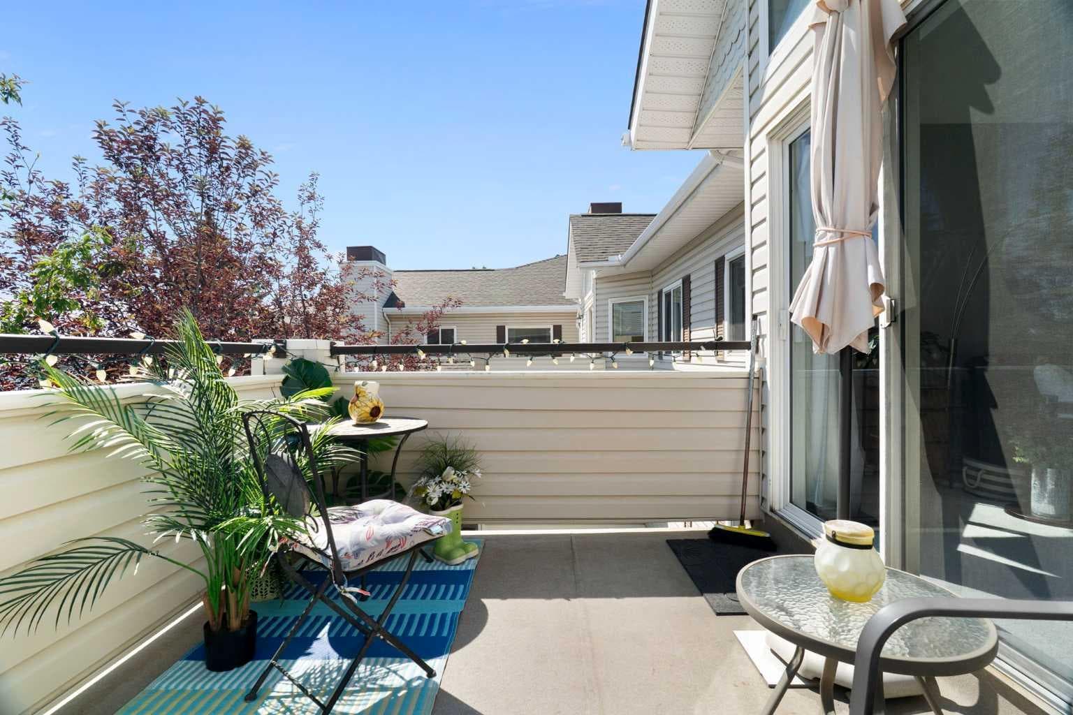 1301, 7451 Springbank Boulevard SW