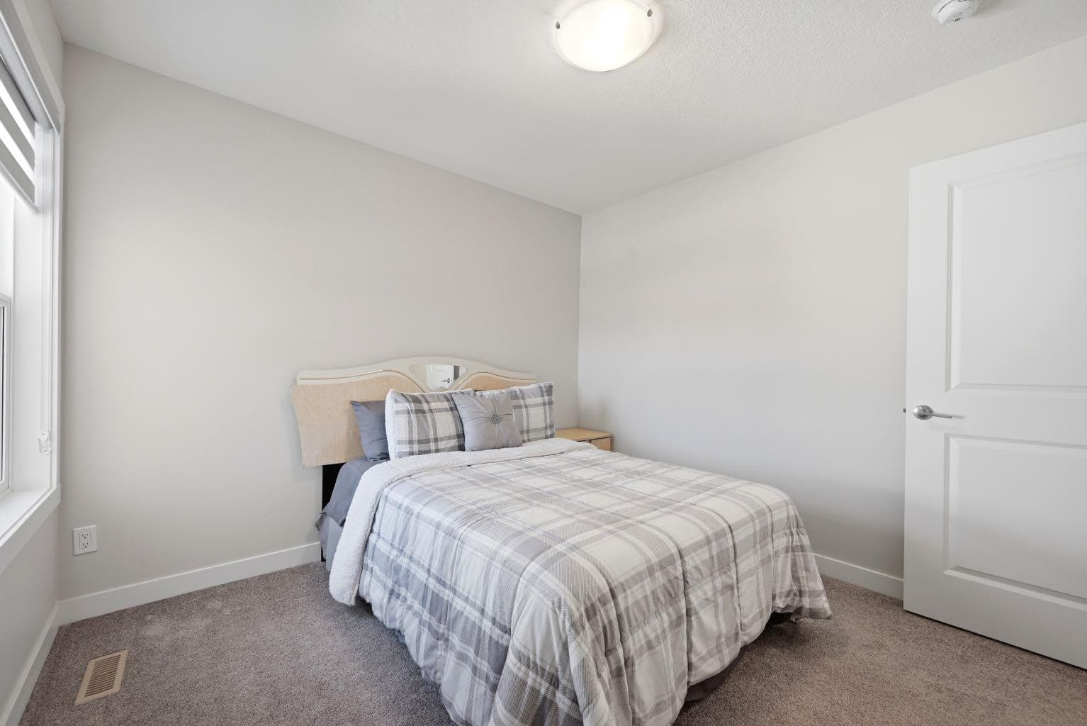 96 Homestead Grove NE