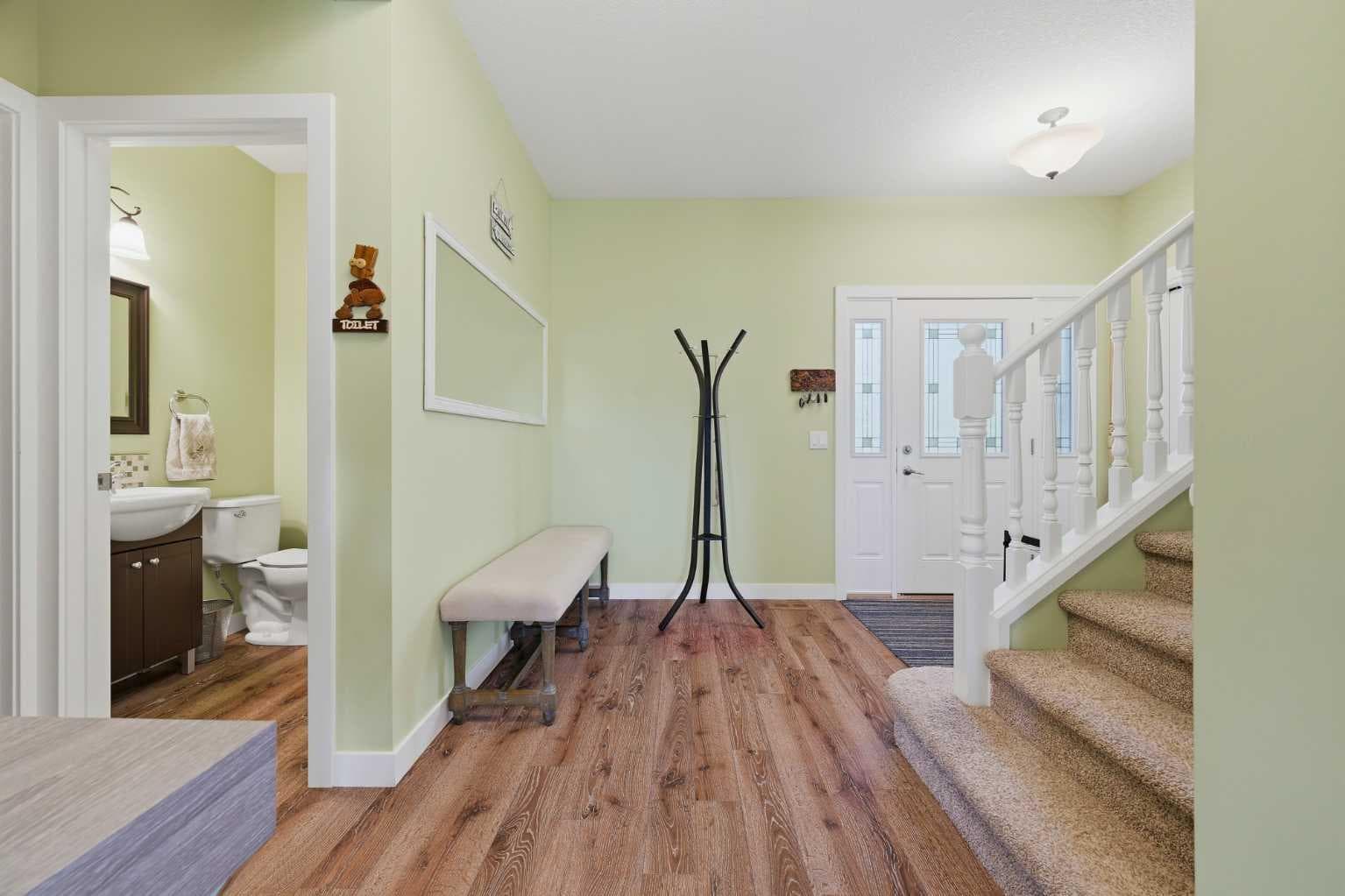 224 Kingston Way SE
