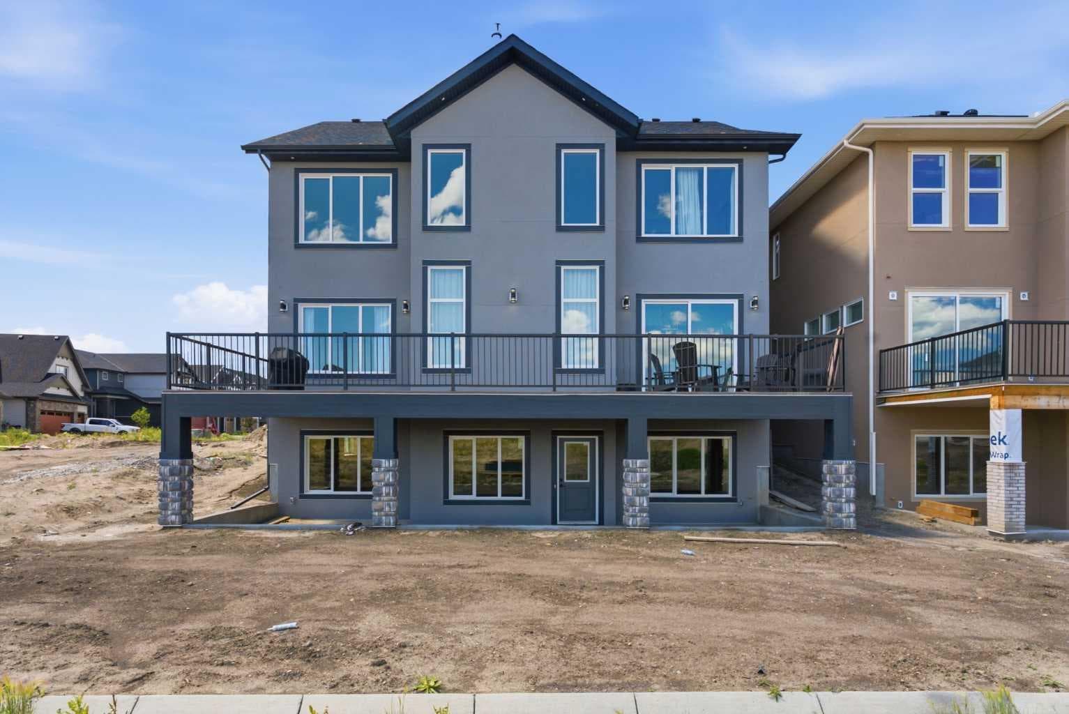76 Legacy Woods Crescent SE