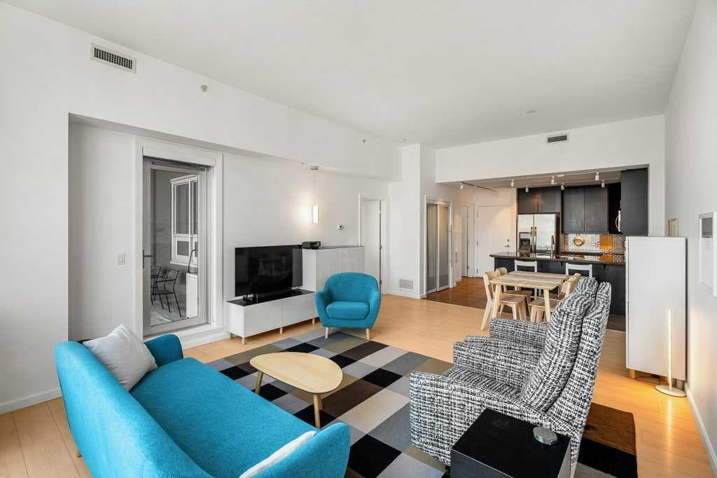 3202, 210 15 Avenue SE
