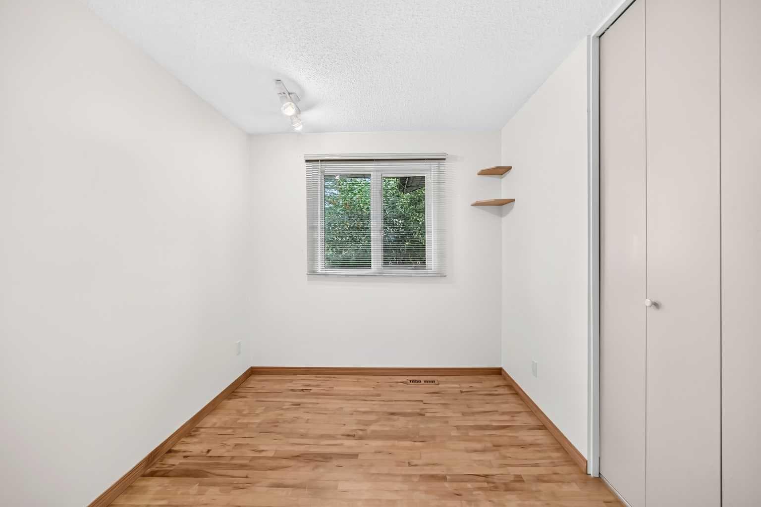 351 Cedarpark Drive SW