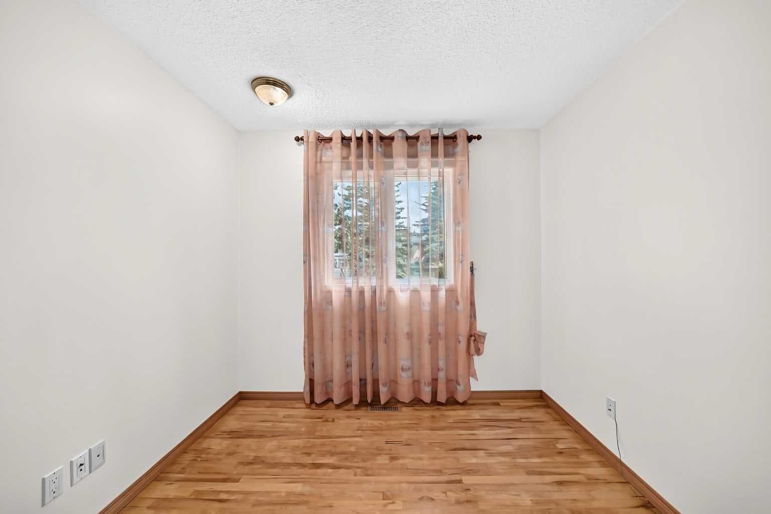 351 Cedarpark Drive SW