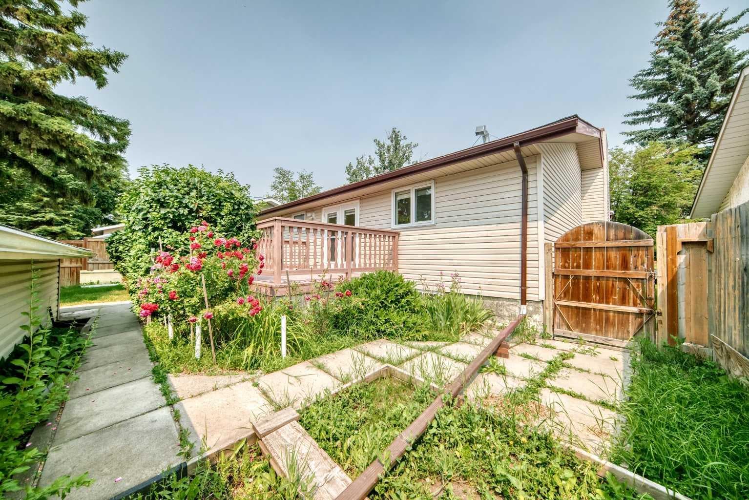 351 Cedarpark Drive SW