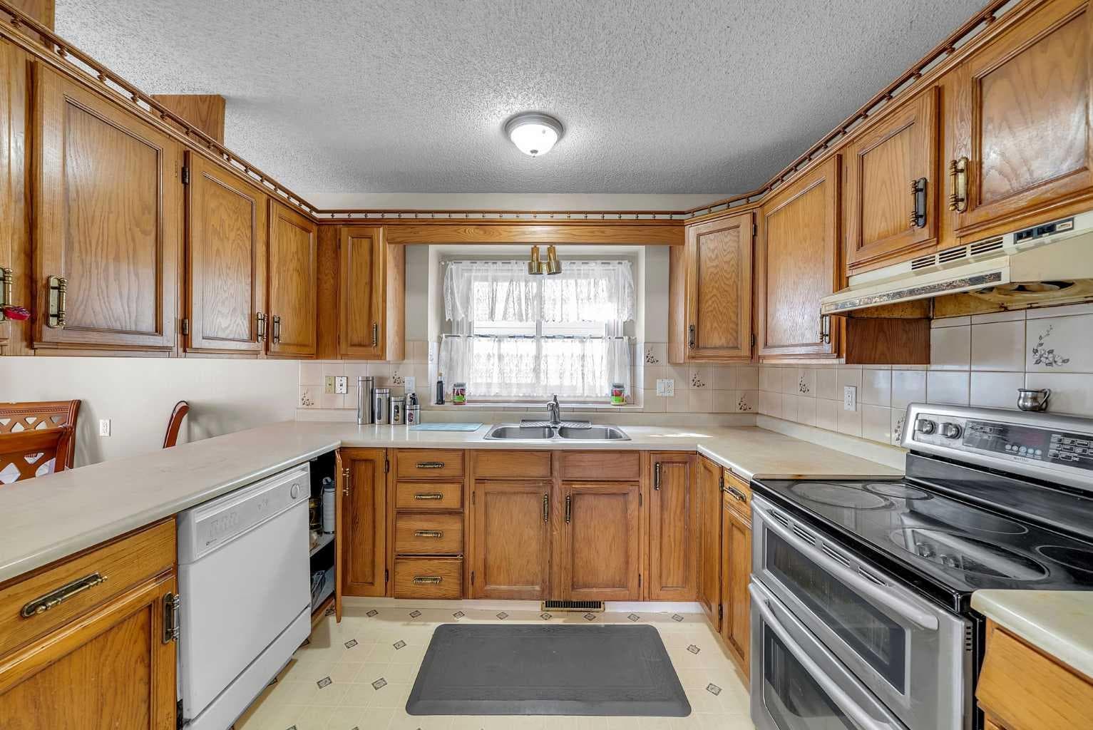 28 Macewan Meadow Link NW