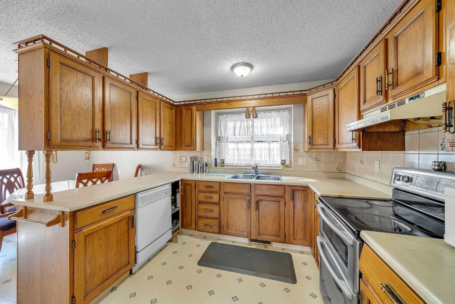28 Macewan Meadow Link NW