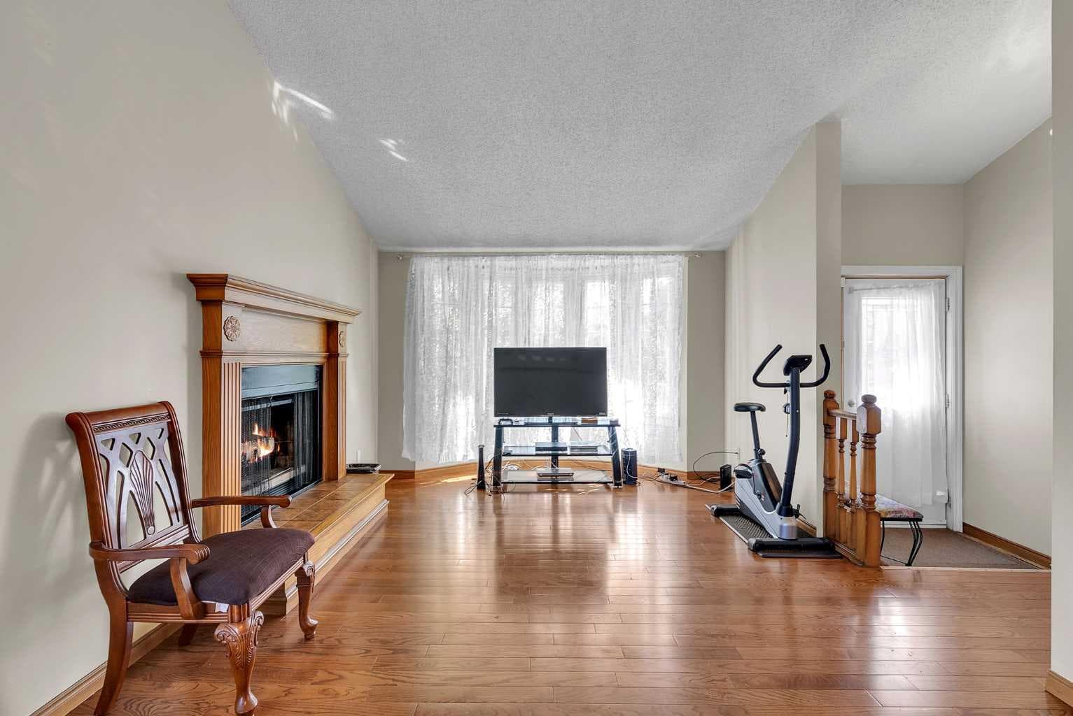 28 Macewan Meadow Link NW