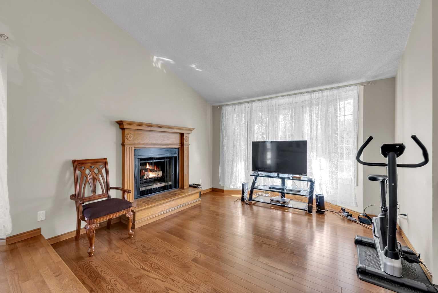 28 Macewan Meadow Link NW