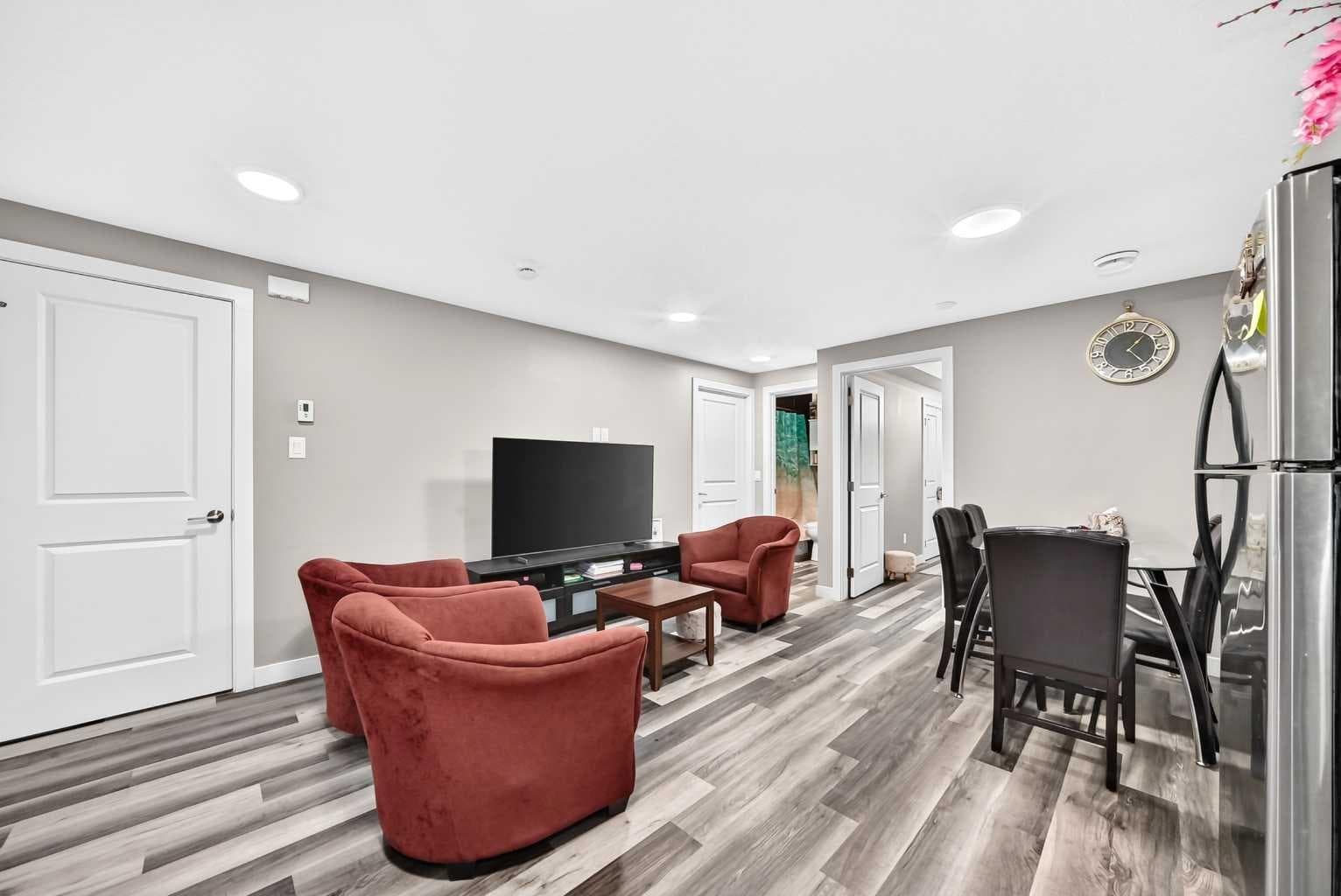 59 Corner Meadows Villas NE