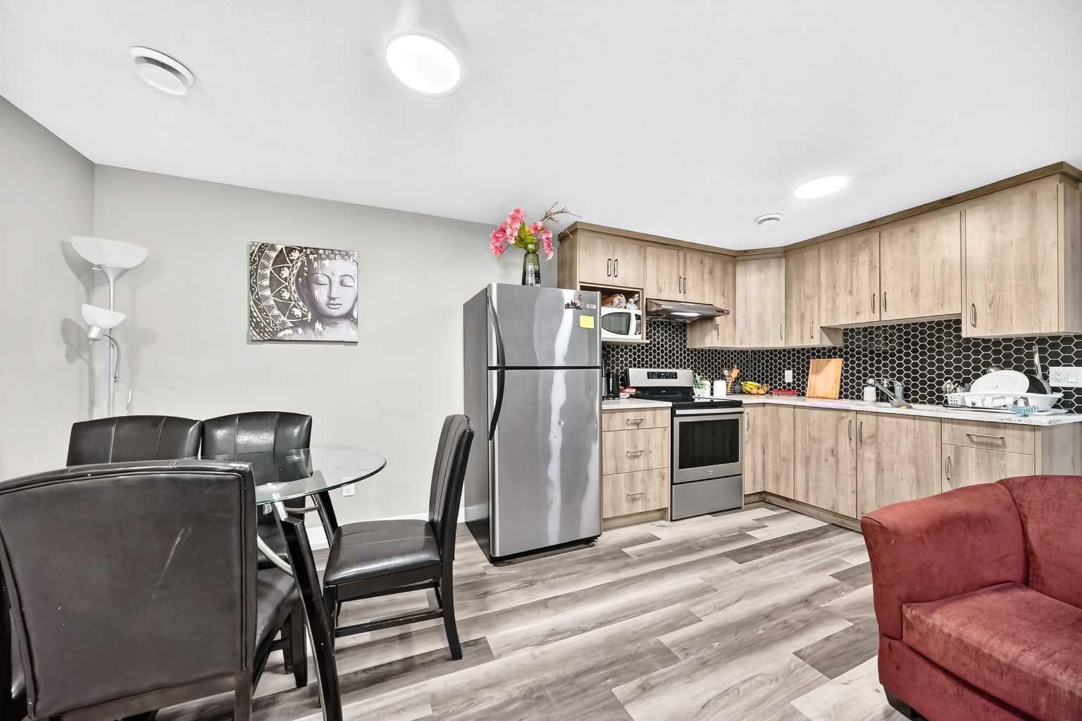 59 Corner Meadows Villas NE