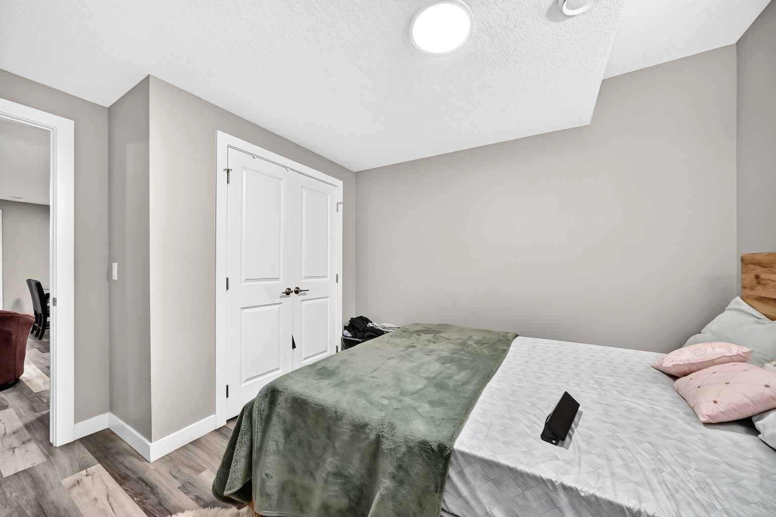 59 Corner Meadows Villas NE