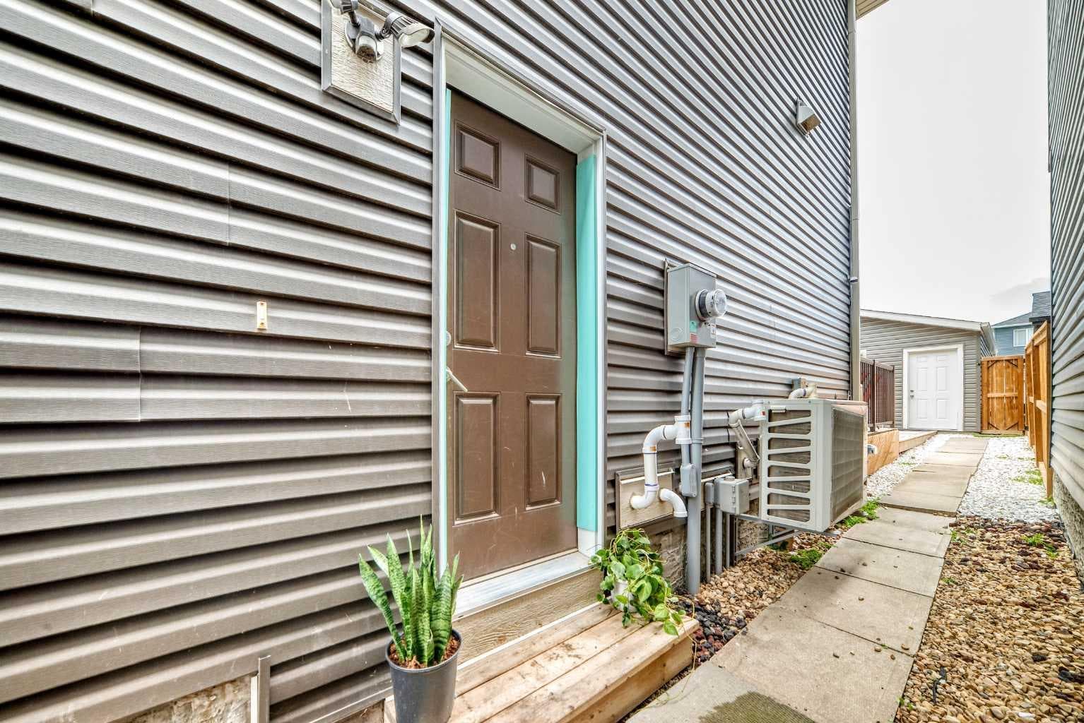 59 Corner Meadows Villas NE