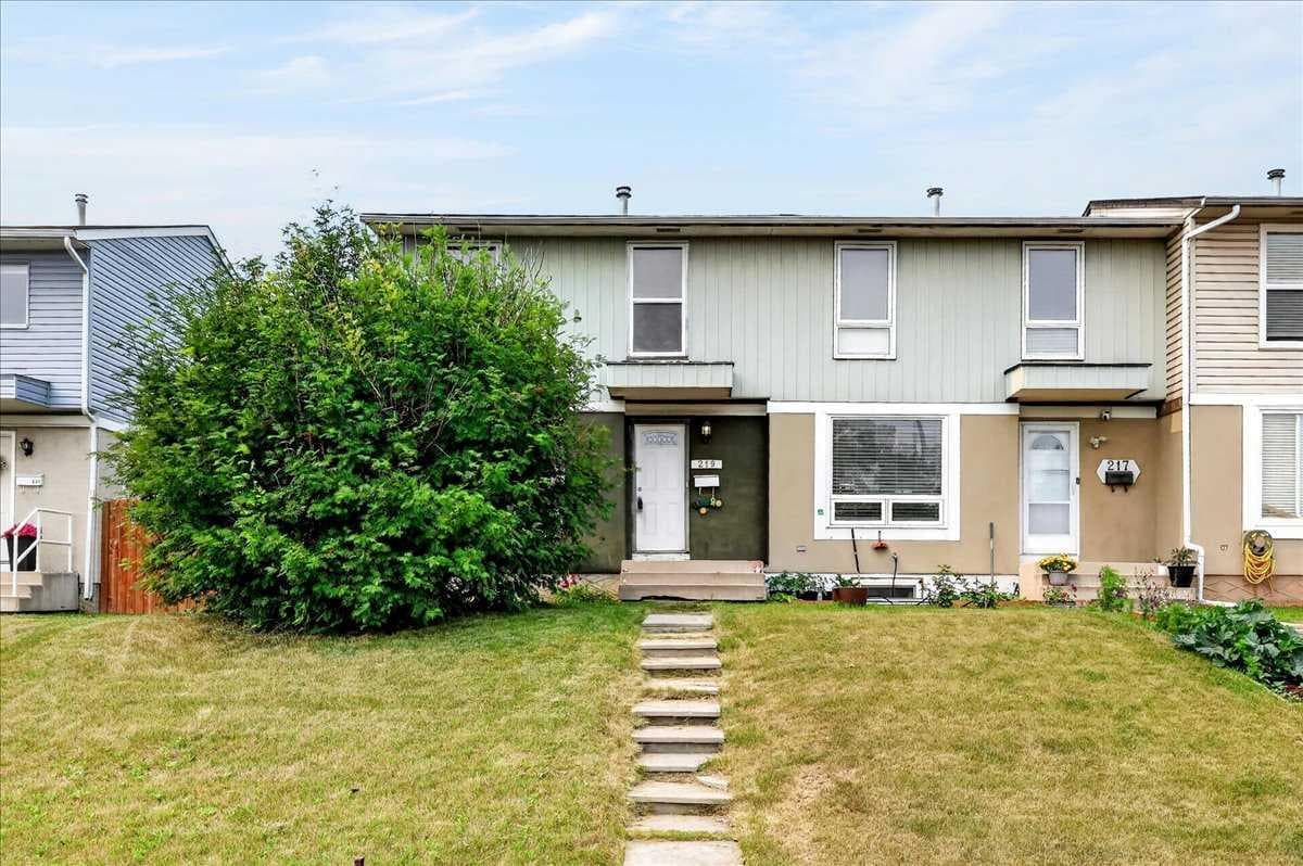 219 Penworth Drive SE