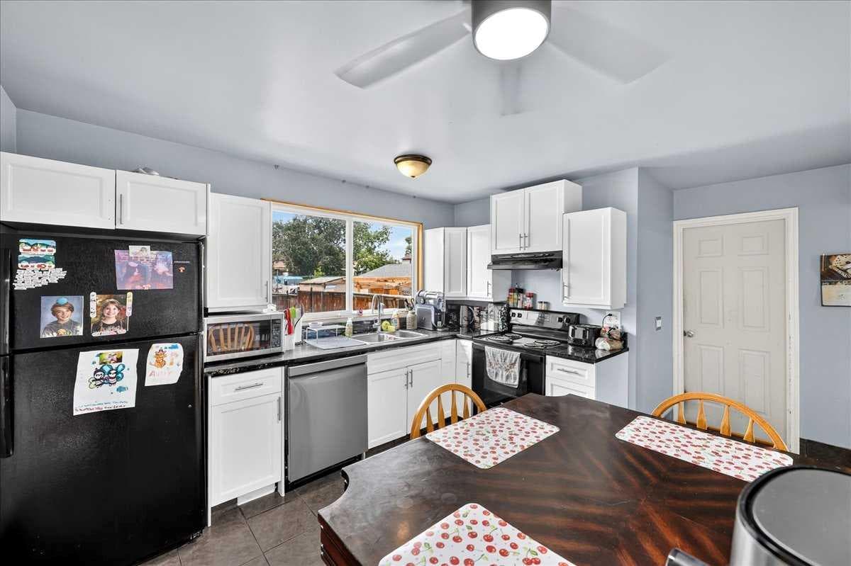 219 Penworth Drive SE