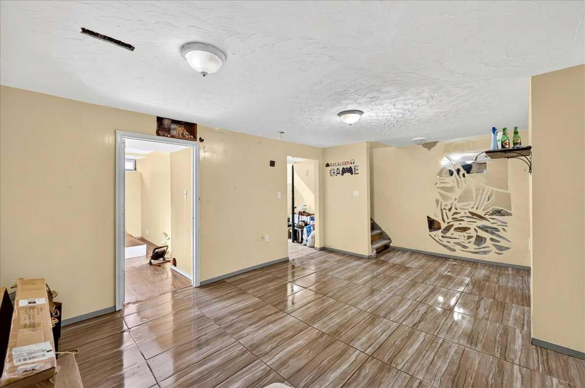 219 Penworth Drive SE