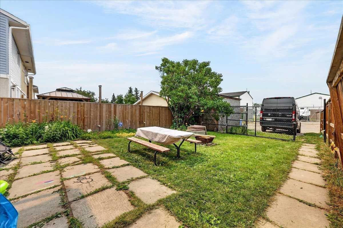 219 Penworth Drive SE
