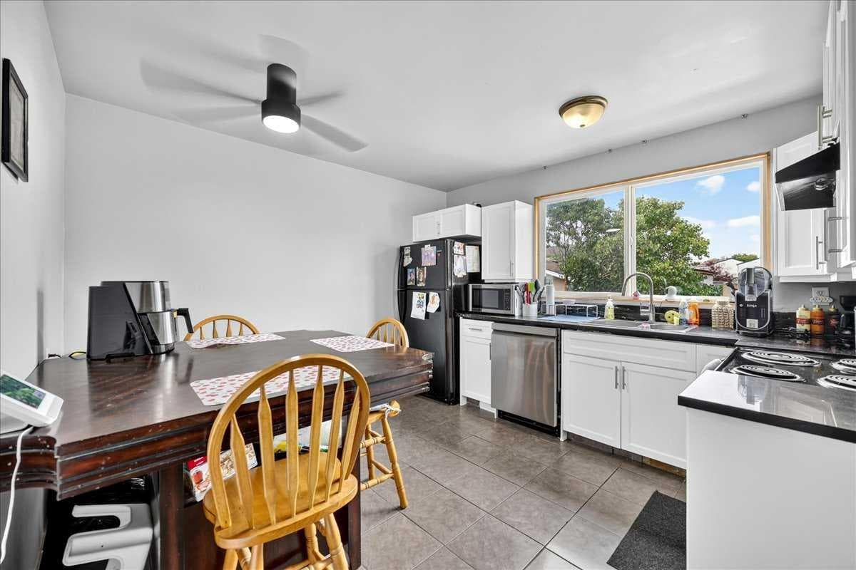 219 Penworth Drive SE
