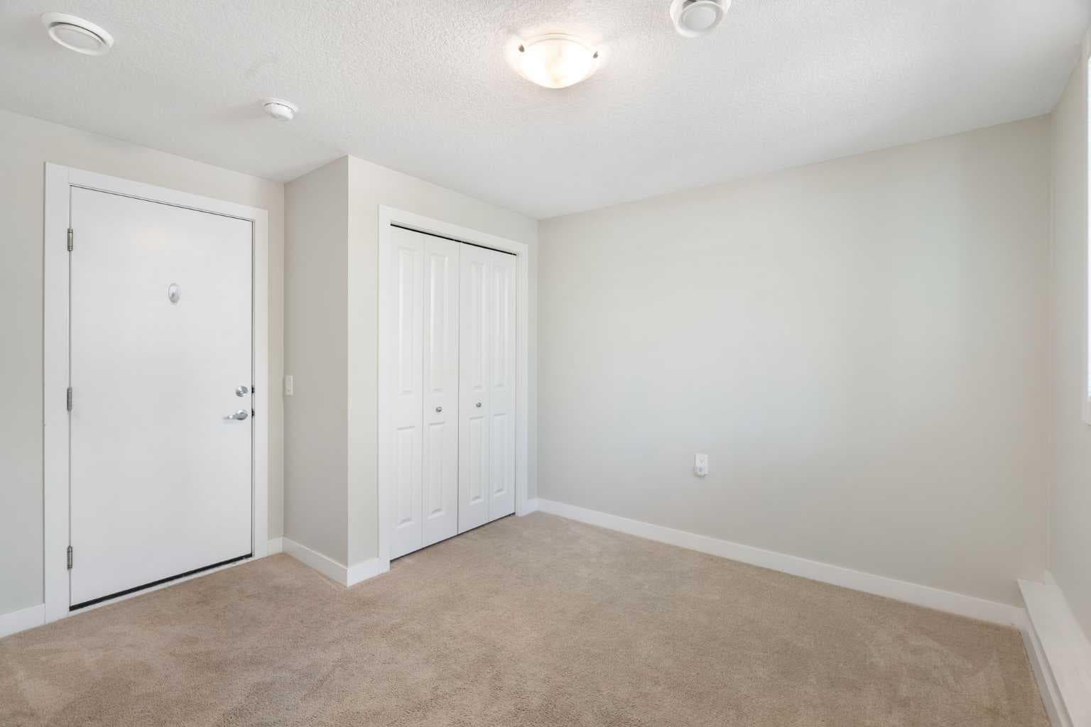 28, 138 Seton Passage SE
