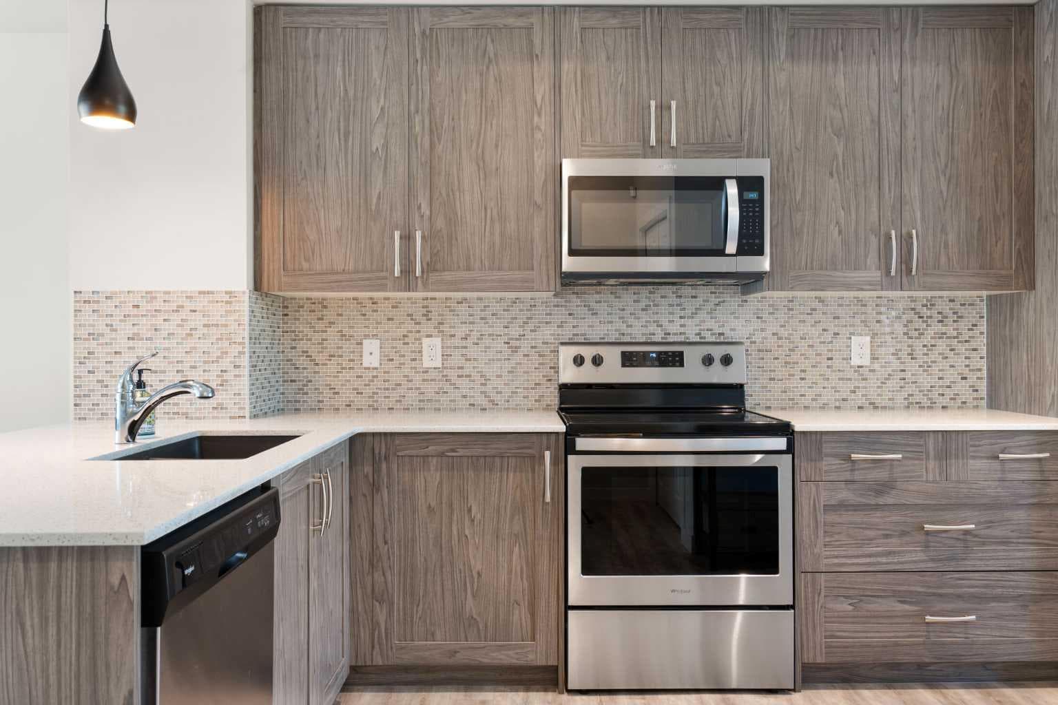 28, 138 Seton Passage SE