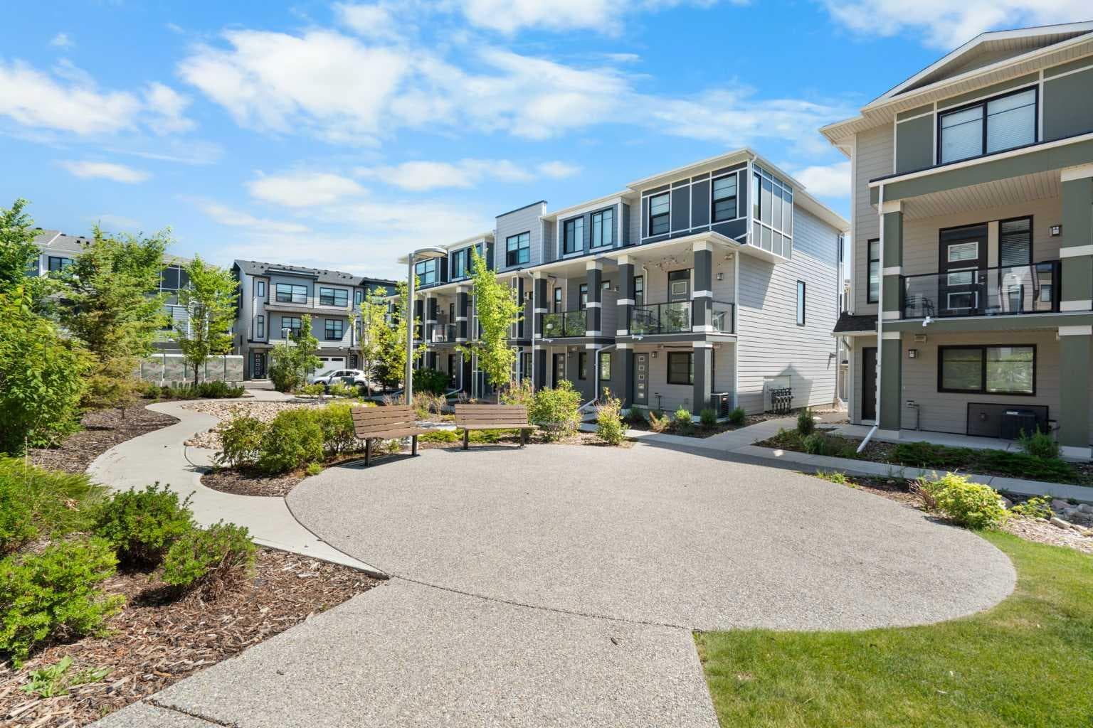 28, 138 Seton Passage SE