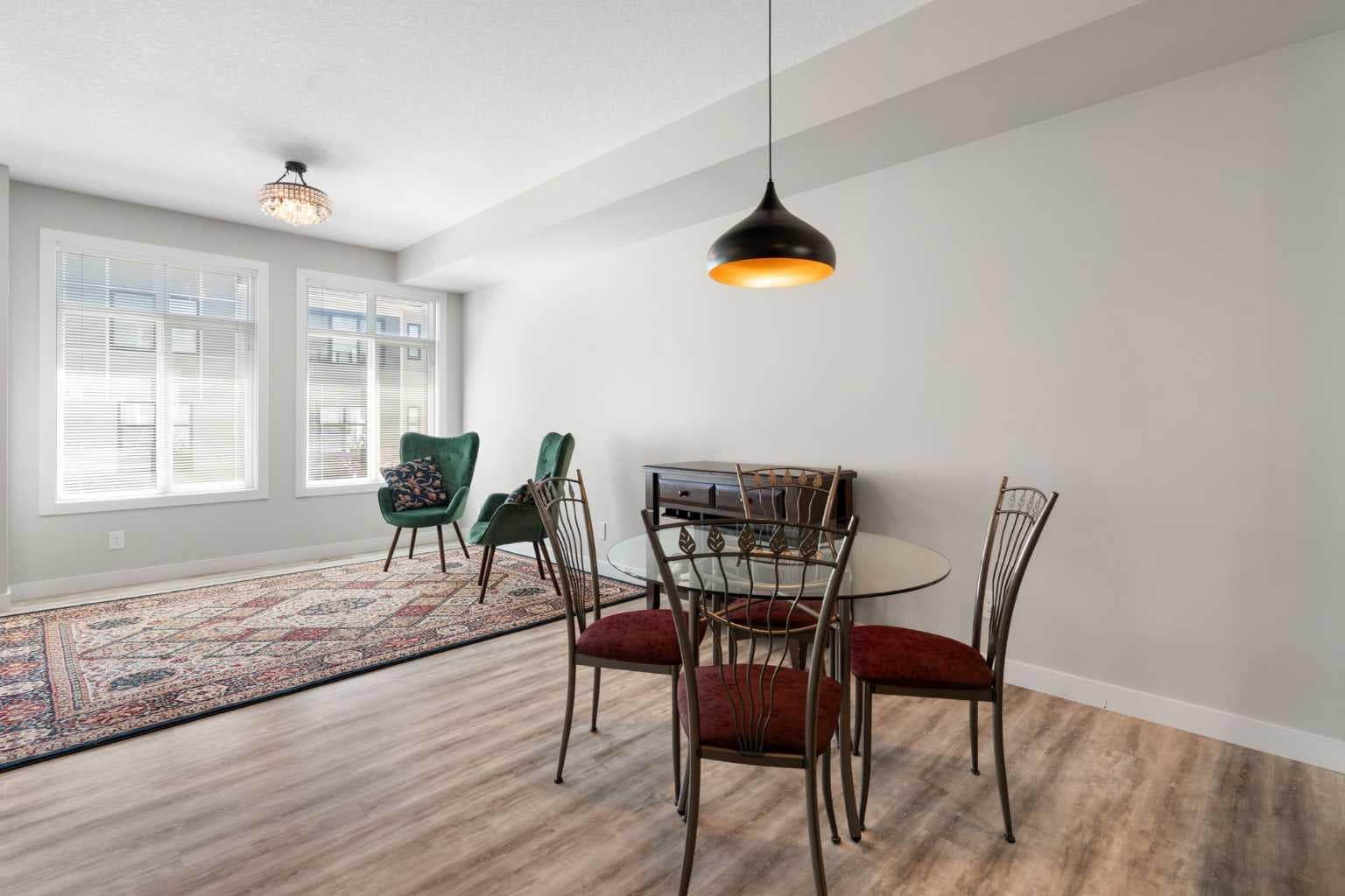 28, 138 Seton Passage SE