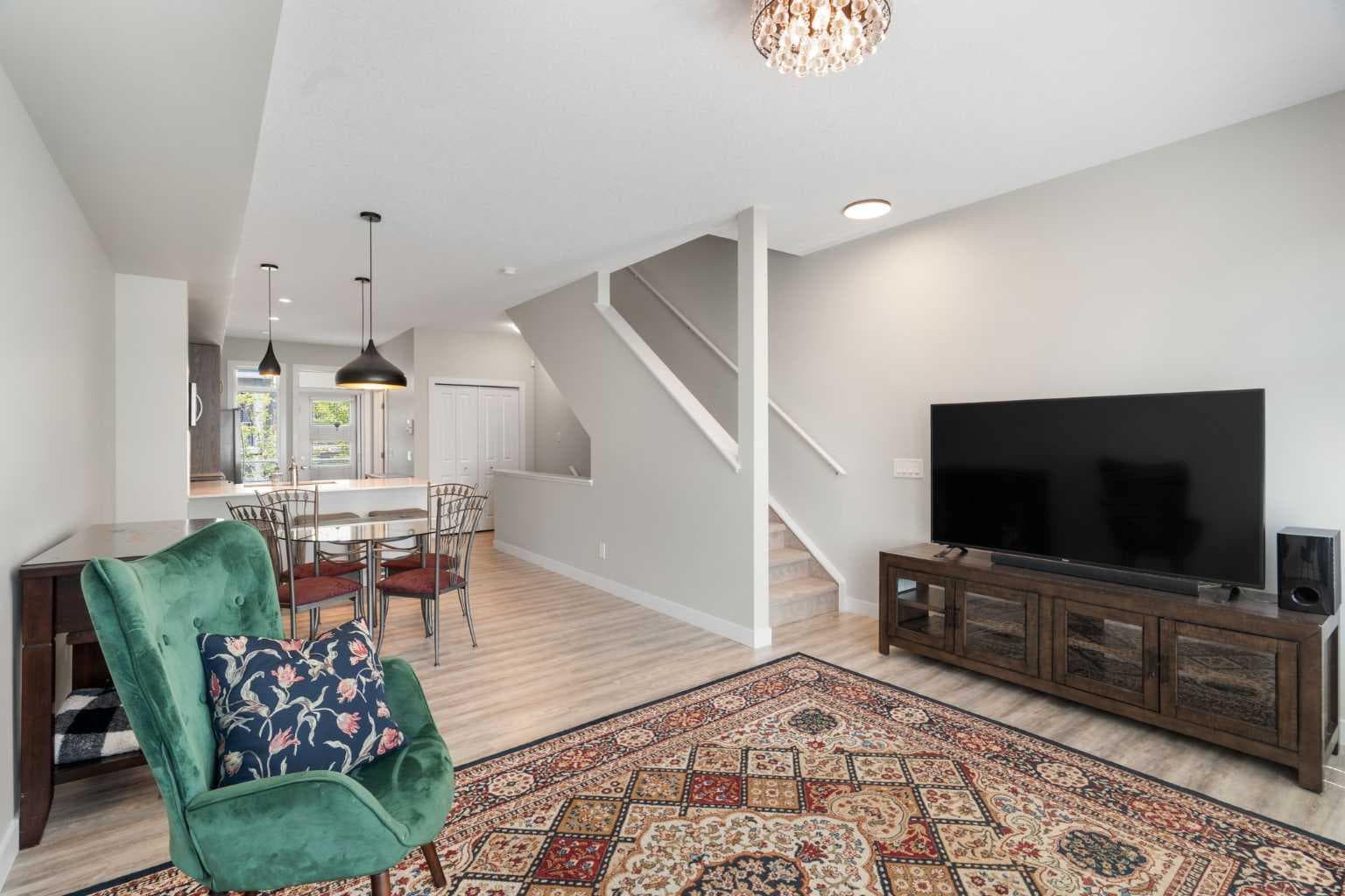 28, 138 Seton Passage SE