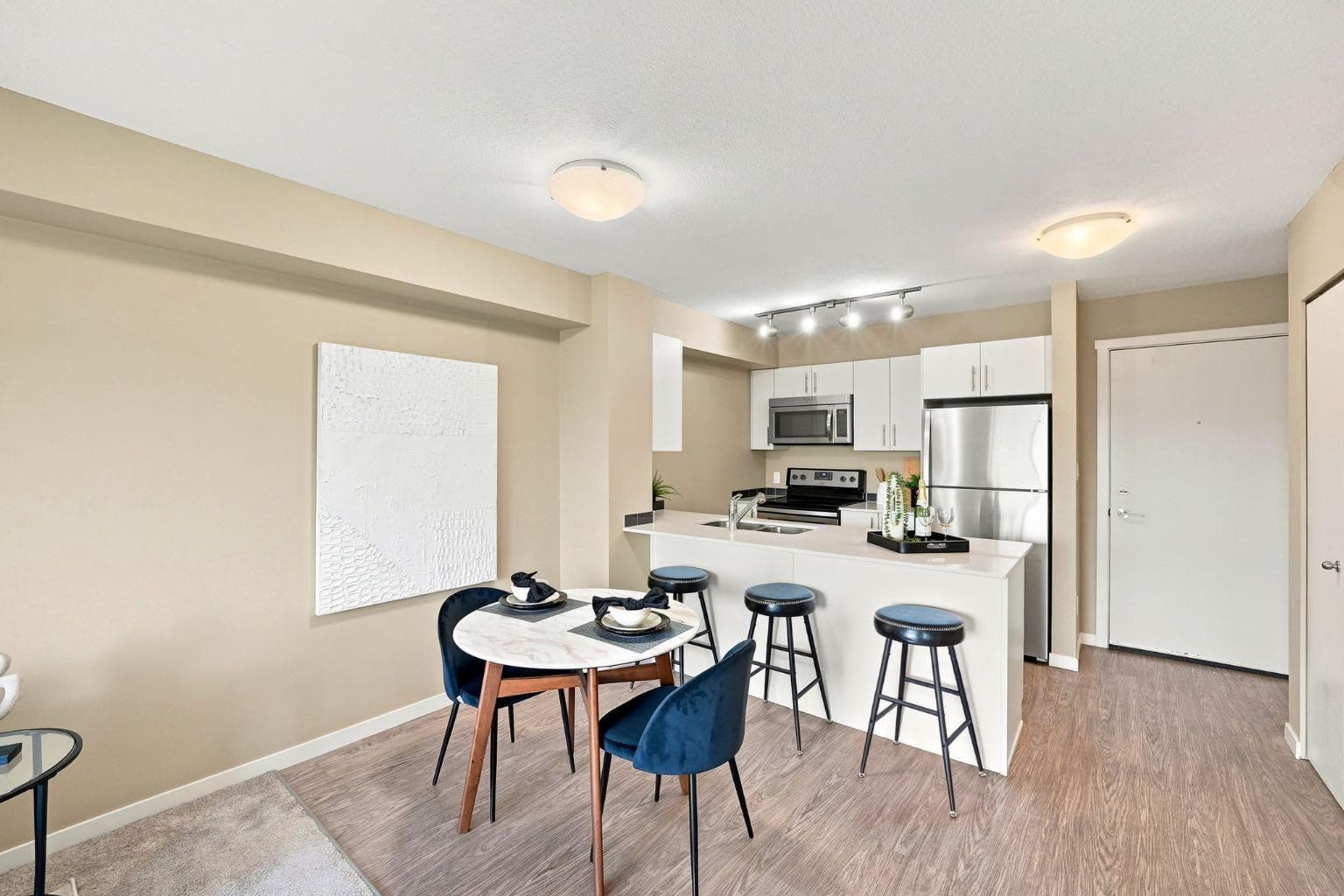 3407, 181 Skyview Ranch Manor NE