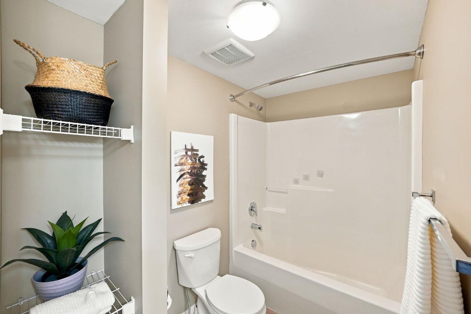 3407, 181 Skyview Ranch Manor NE