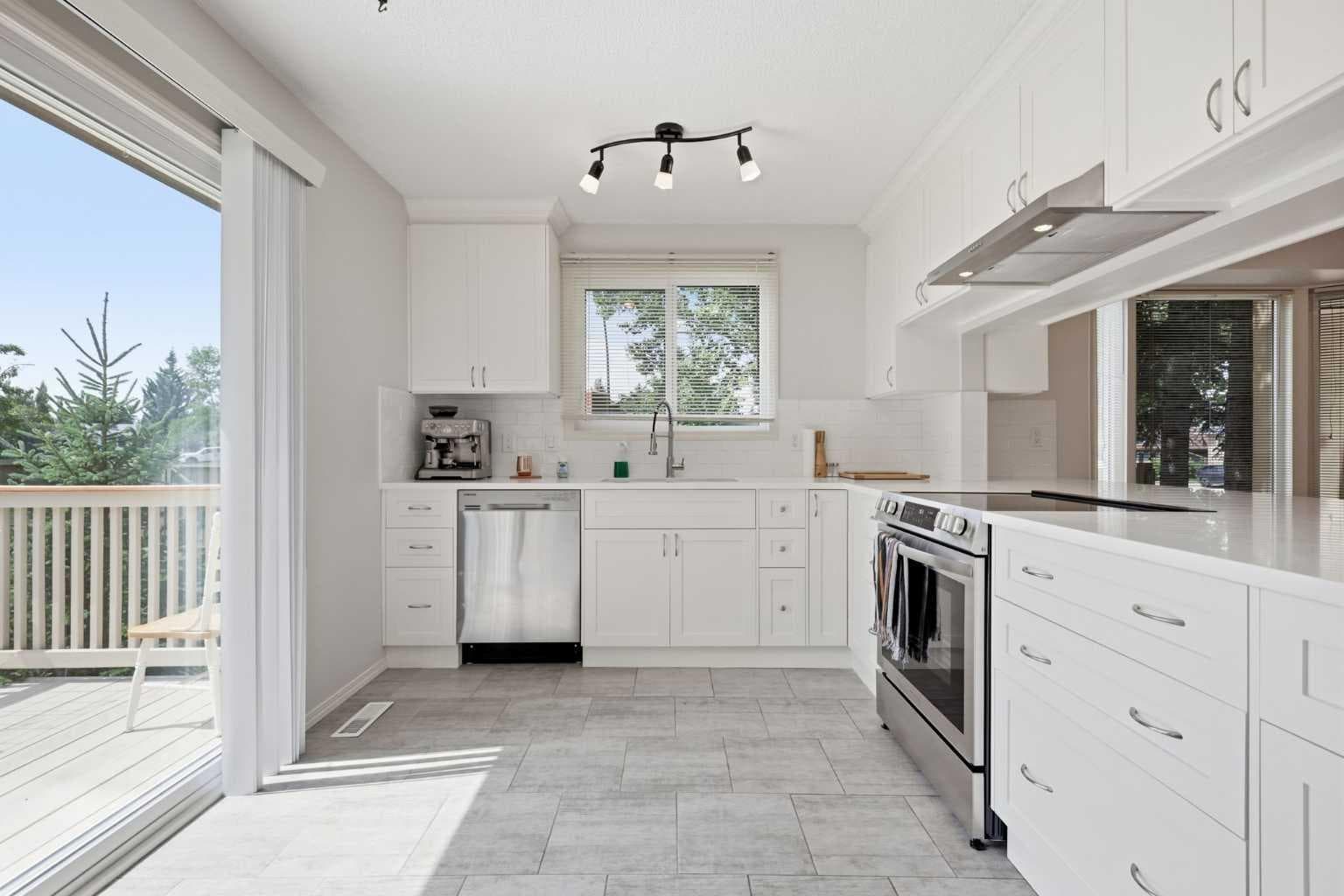 416 Brookpark Drive SW