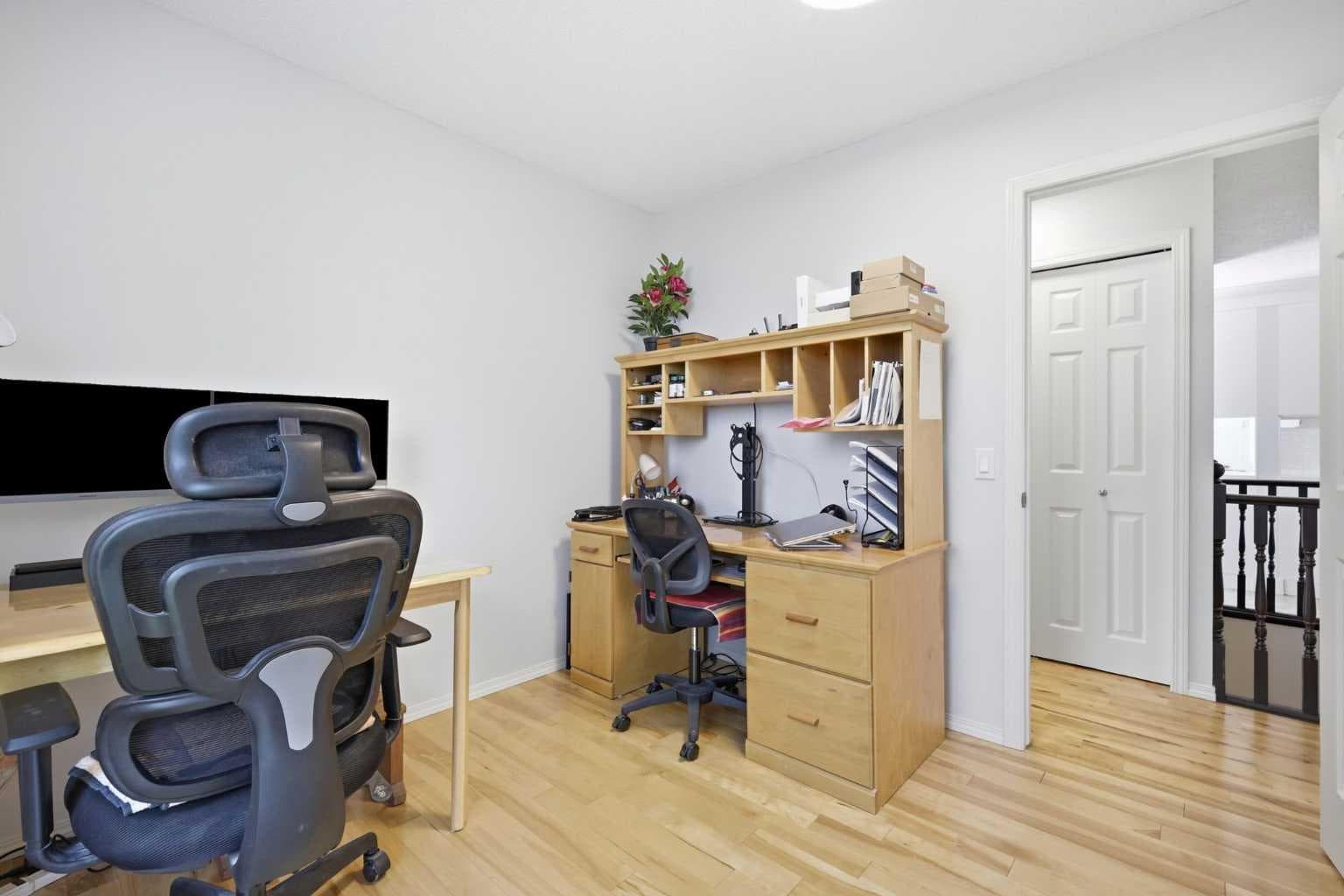 416 Brookpark Drive SW