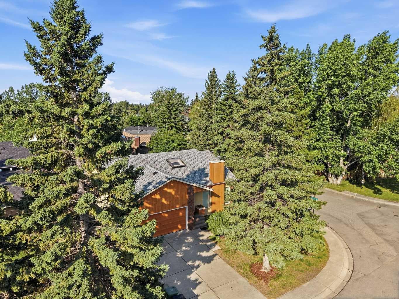 416 Brookpark Drive SW
