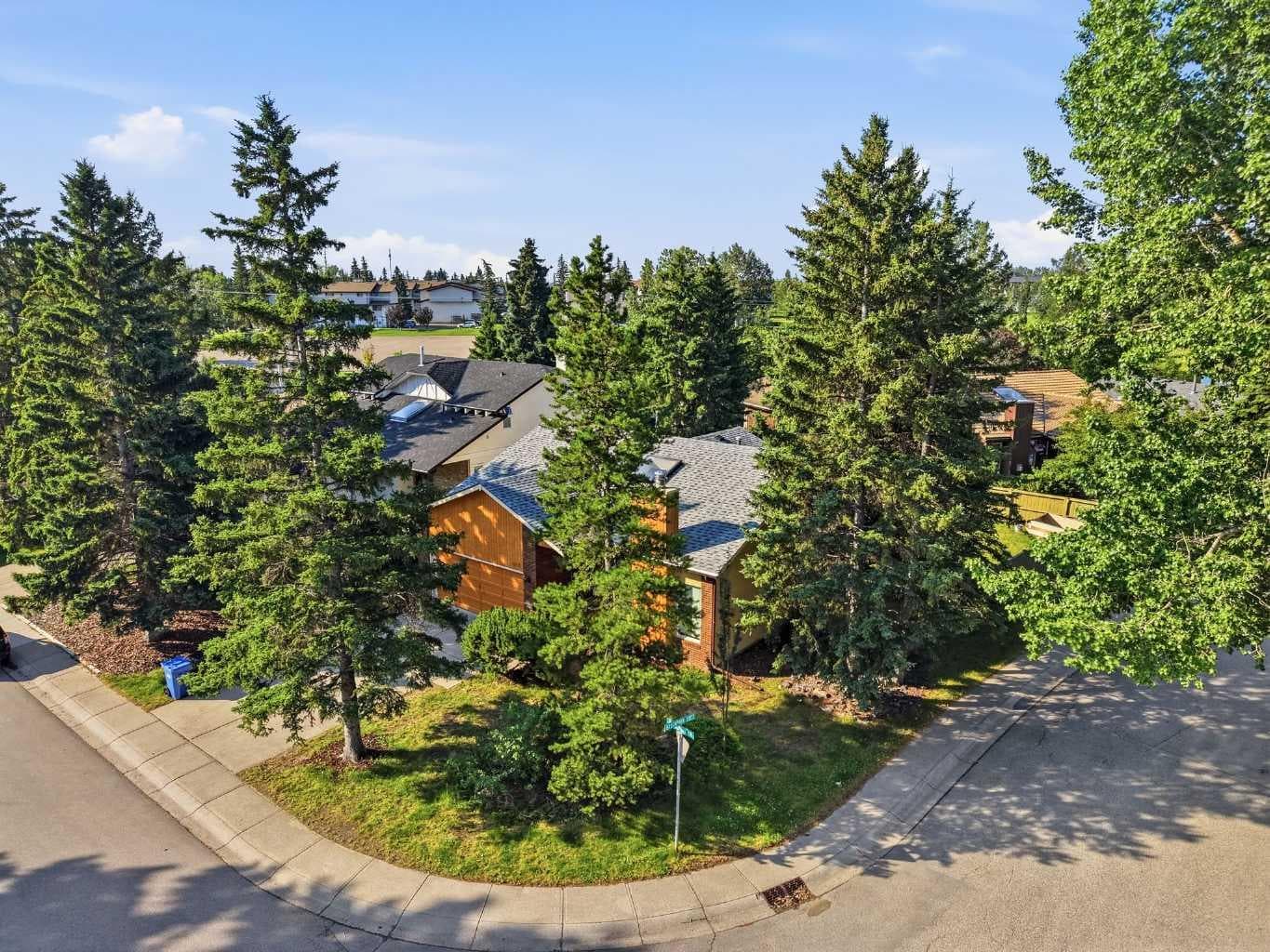 416 Brookpark Drive SW