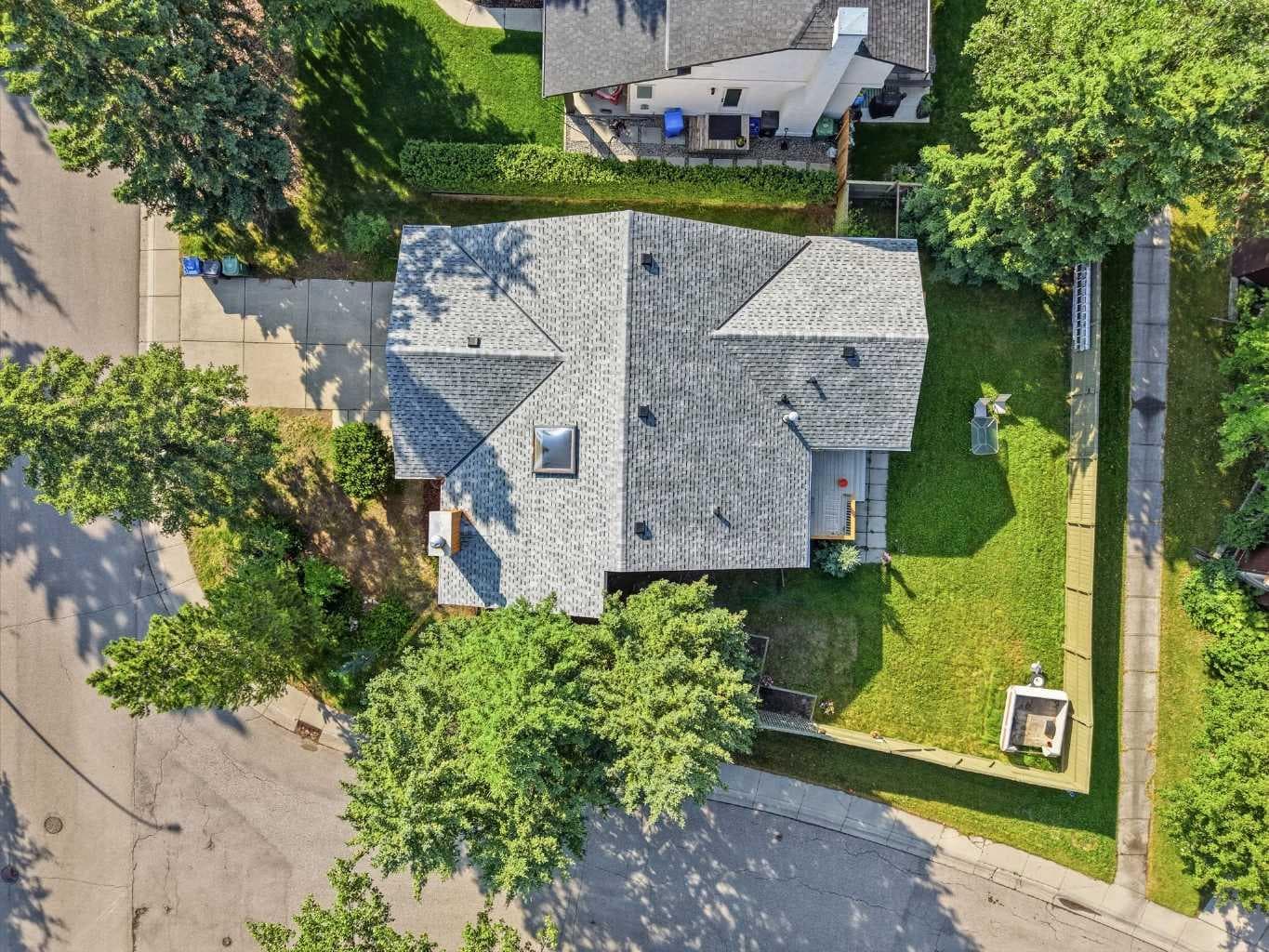 416 Brookpark Drive SW