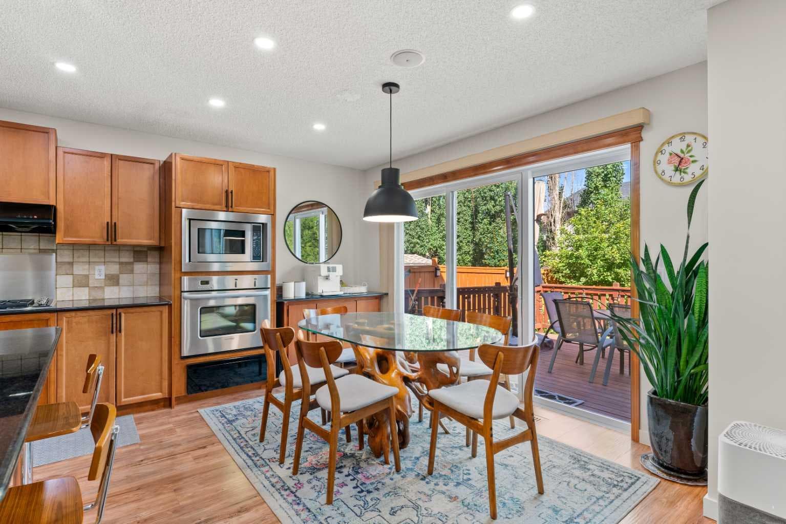 114 Chapalina Terrace SE
