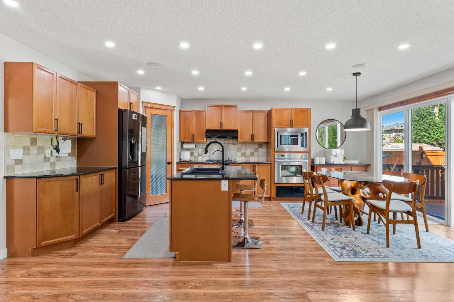 114 Chapalina Terrace SE