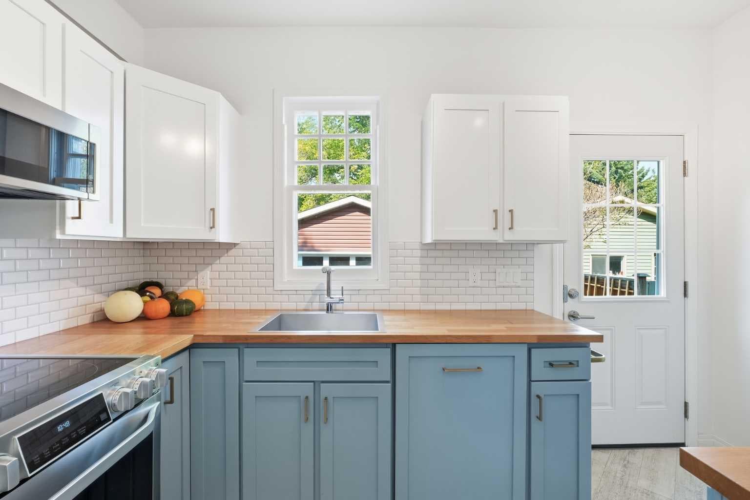 1801 2 Street NW