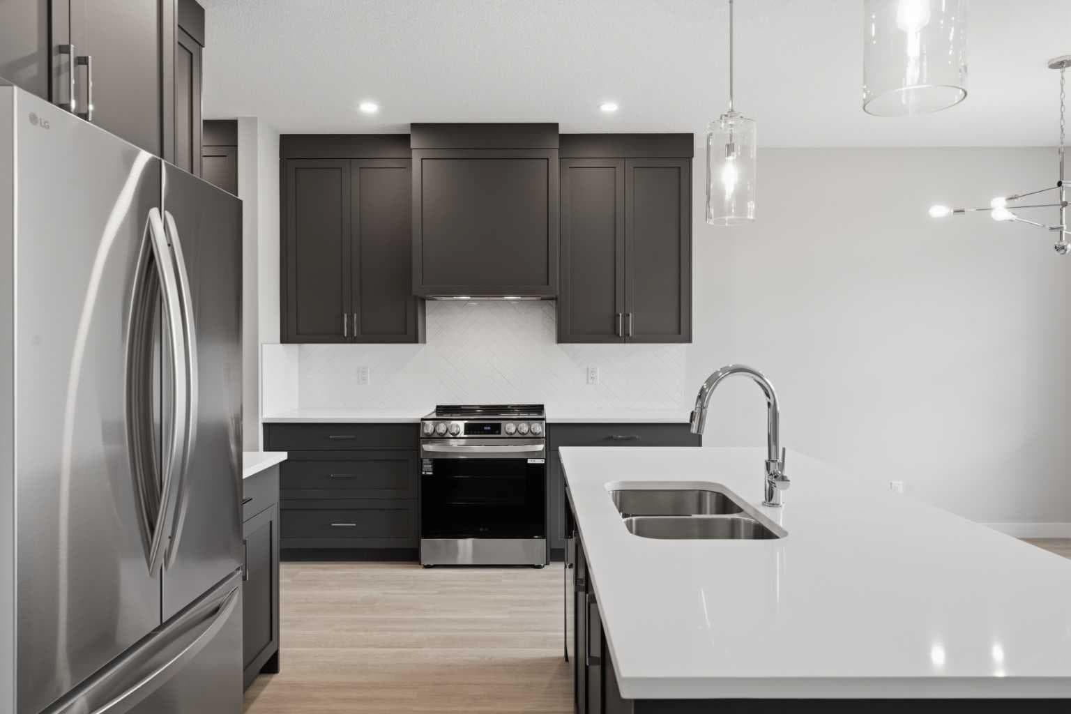 603, 201 Cooperswood Green SW