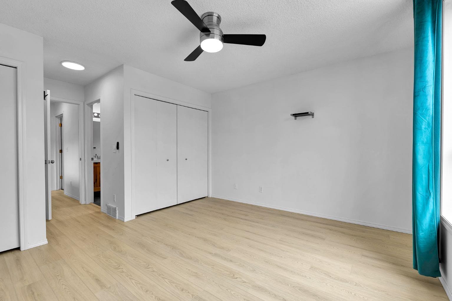952 Wilson Way 