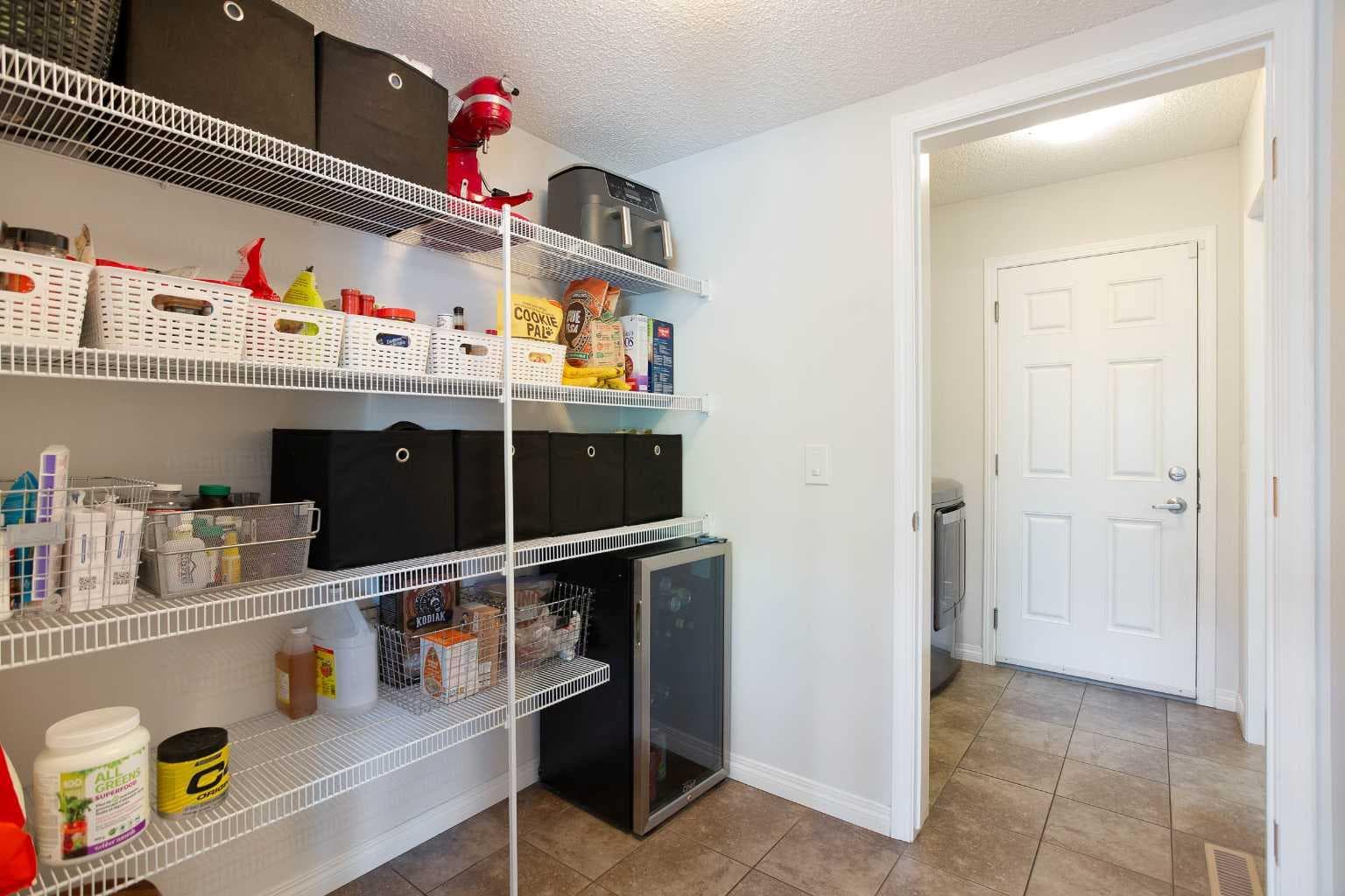 2363 Baywater Crescent SW