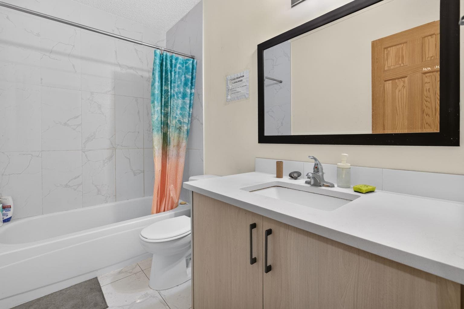 319 Rundlelawn Road NE