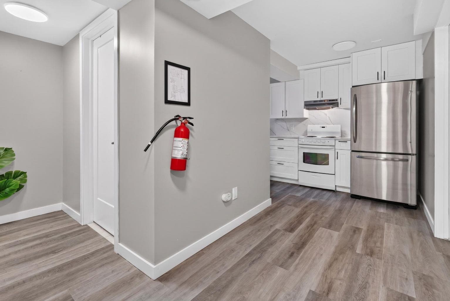 319 Rundlelawn Road NE
