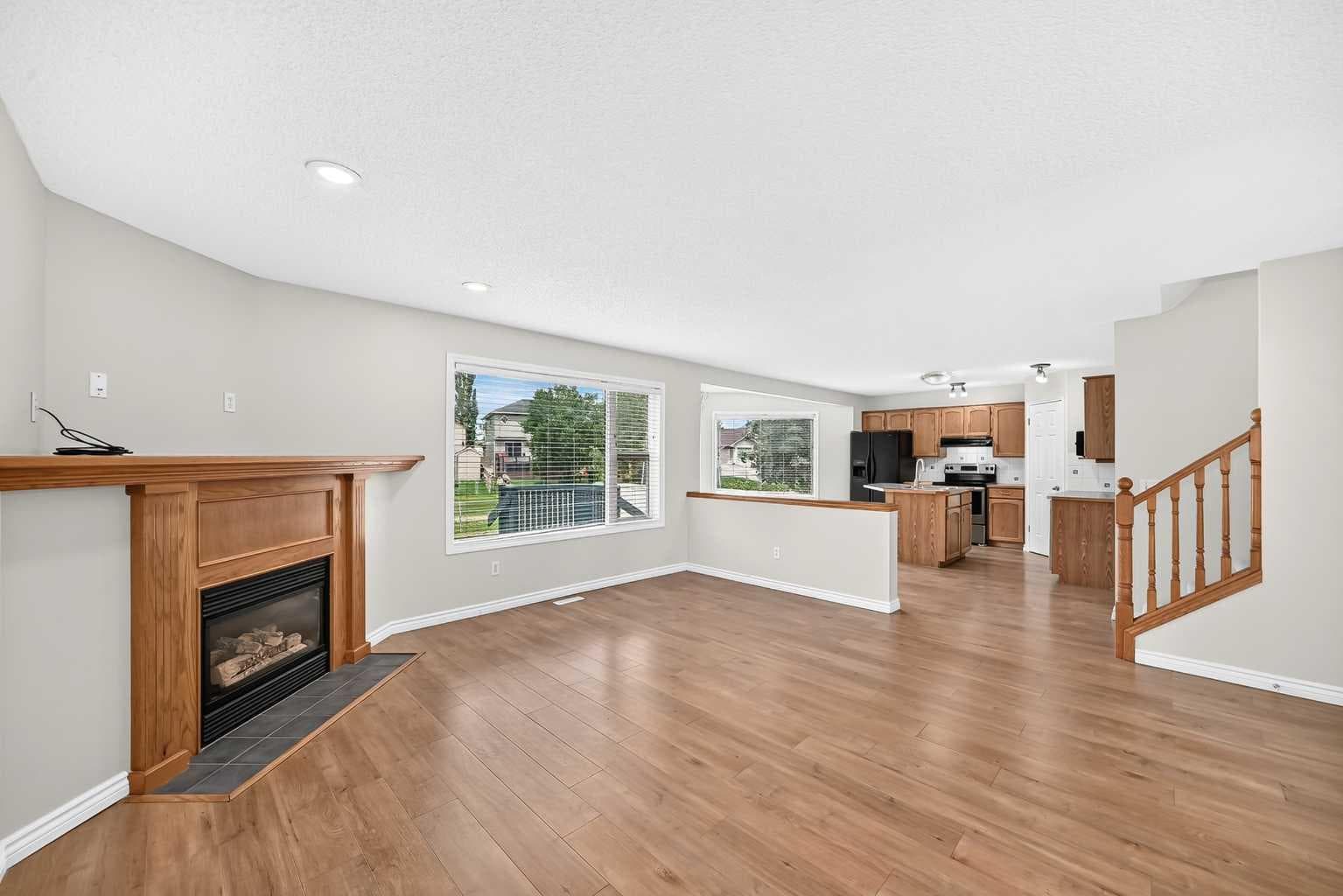 247 Covington Close NE