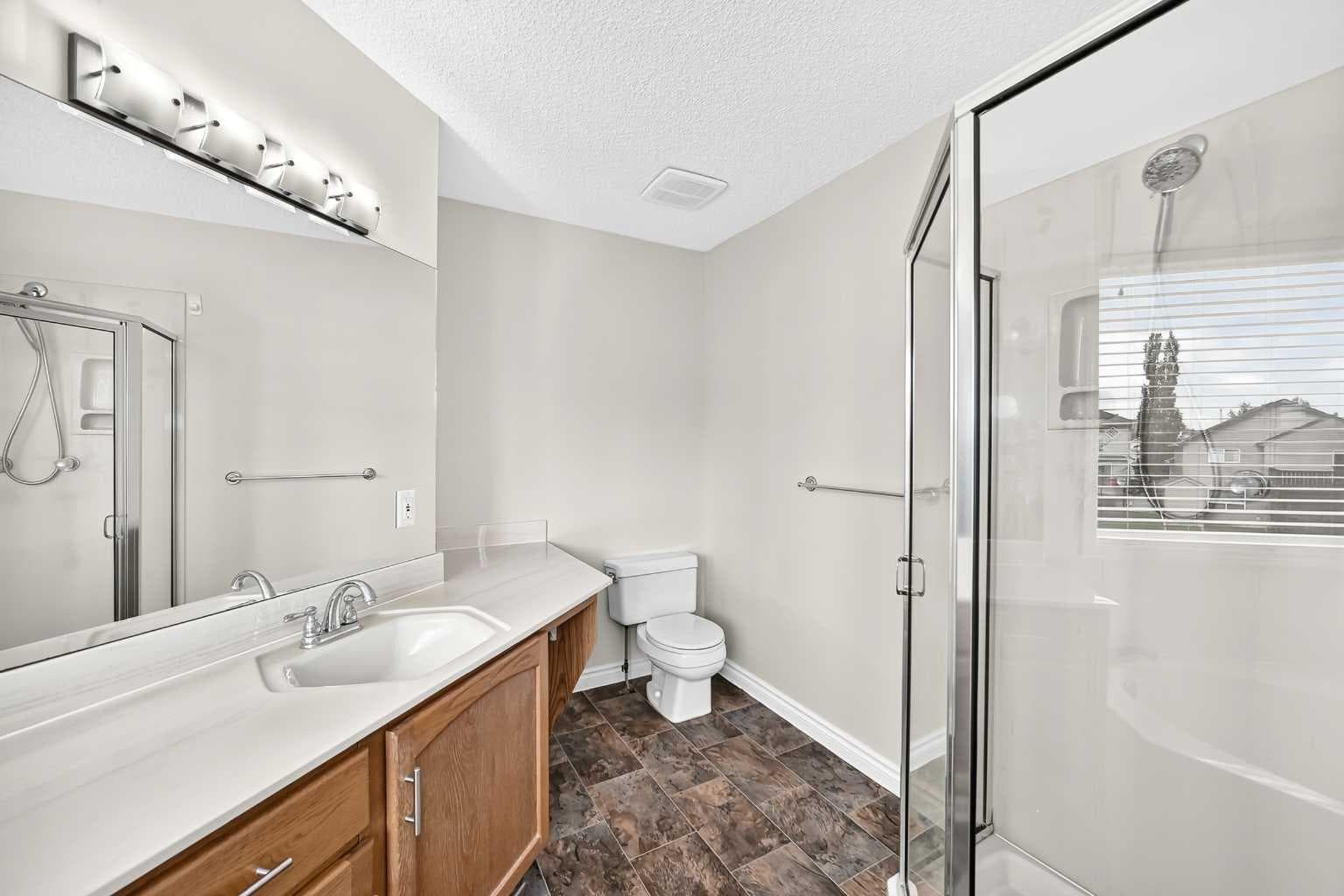 247 Covington Close NE