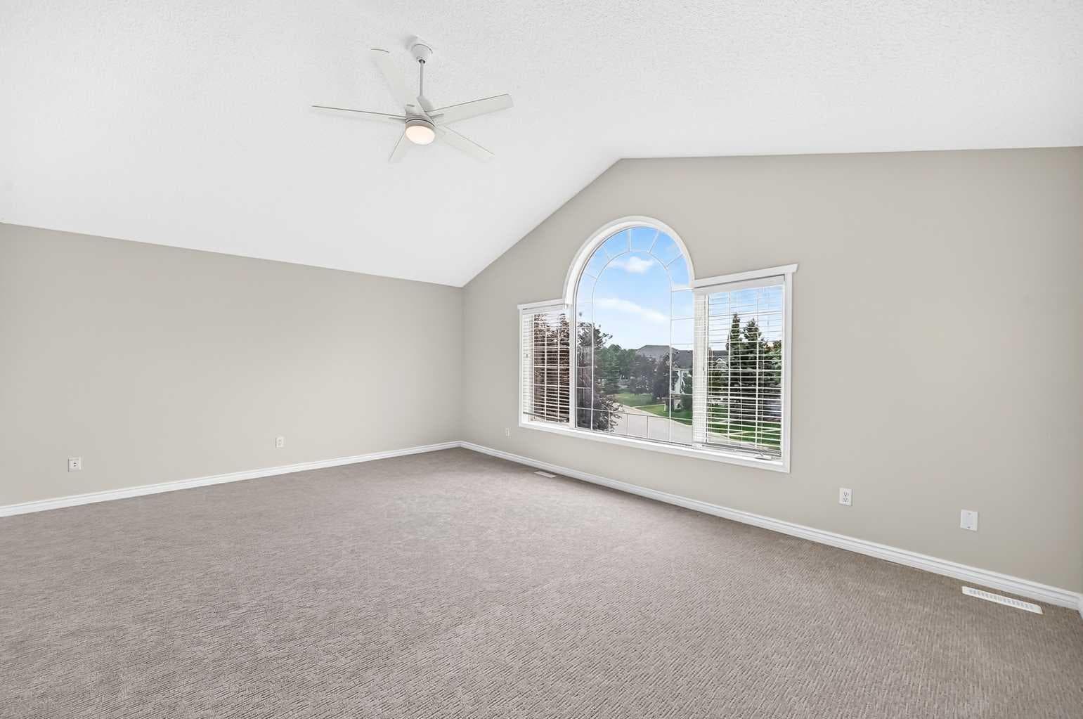 247 Covington Close NE