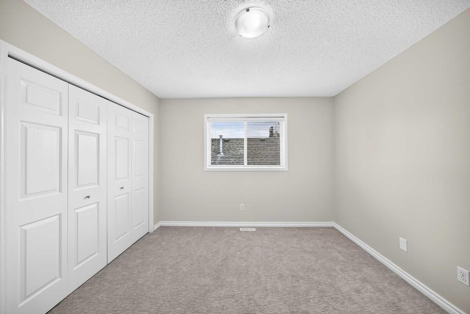 247 Covington Close NE