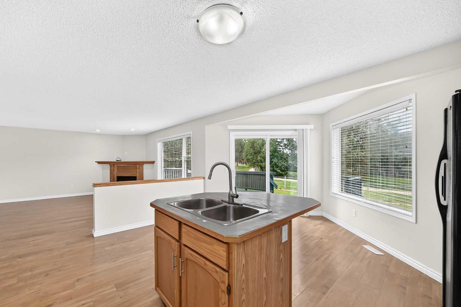 247 Covington Close NE